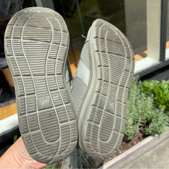 2 H&M Sage Green Mesh Sneaker and Sandals. - Picture 7 of 7